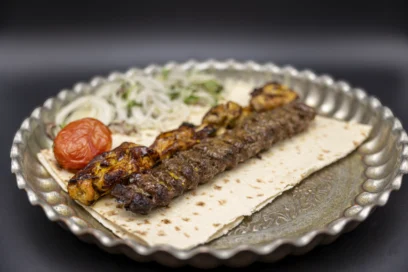 Combination Of Chicken Thigh & Ground Beef Kabob ( Koobideh) With Bread